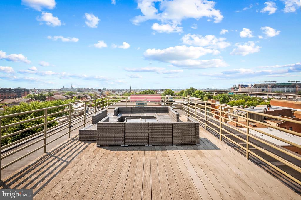 123 W BARRE STREET W Unit: 402