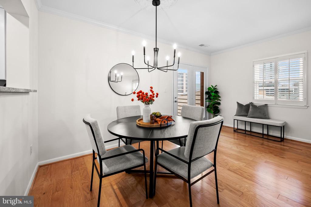 123 W BARRE STREET W Unit: 402
