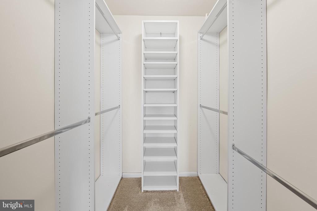 123 W BARRE STREET W Unit: 402