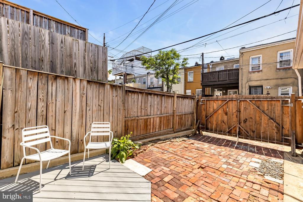 34 N LINWOOD AVENUE