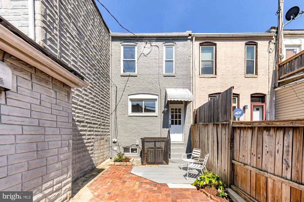 34 N LINWOOD AVENUE
