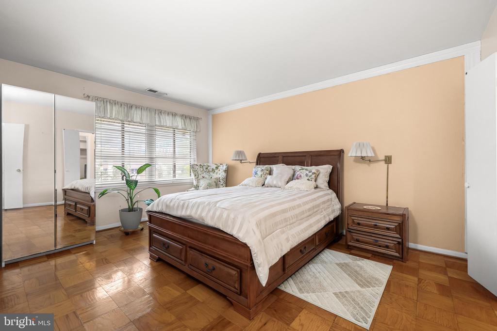 11 HAMILL ROAD Unit: 11E