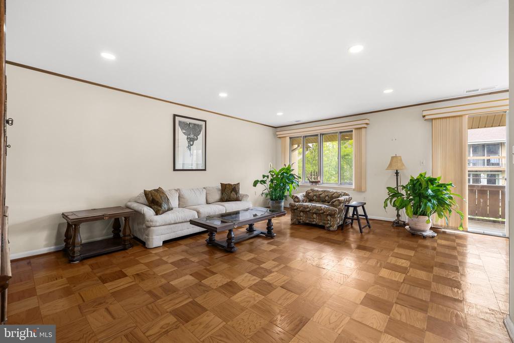 11 HAMILL ROAD Unit: 11E