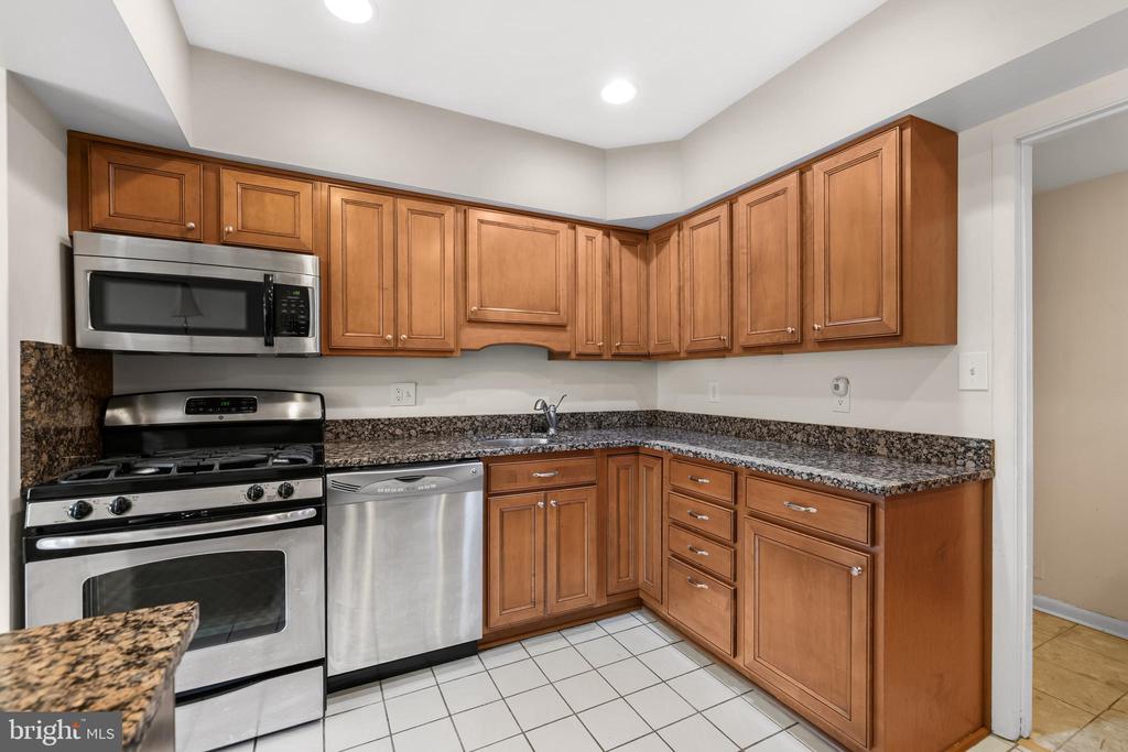 11 HAMILL ROAD Unit: 11E