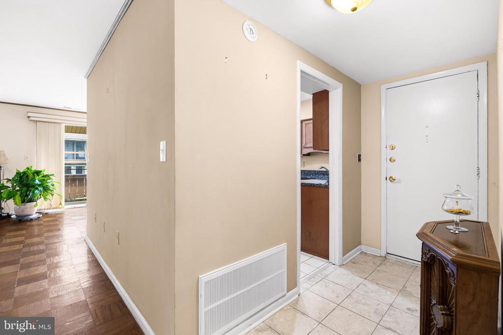 11 HAMILL ROAD Unit: 11E