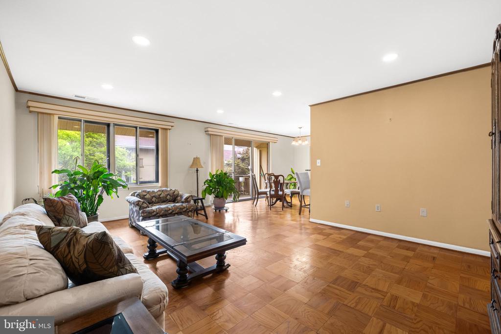 11 HAMILL ROAD Unit: 11E