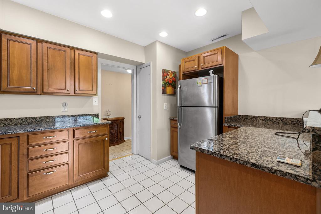 11 HAMILL ROAD Unit: 11E