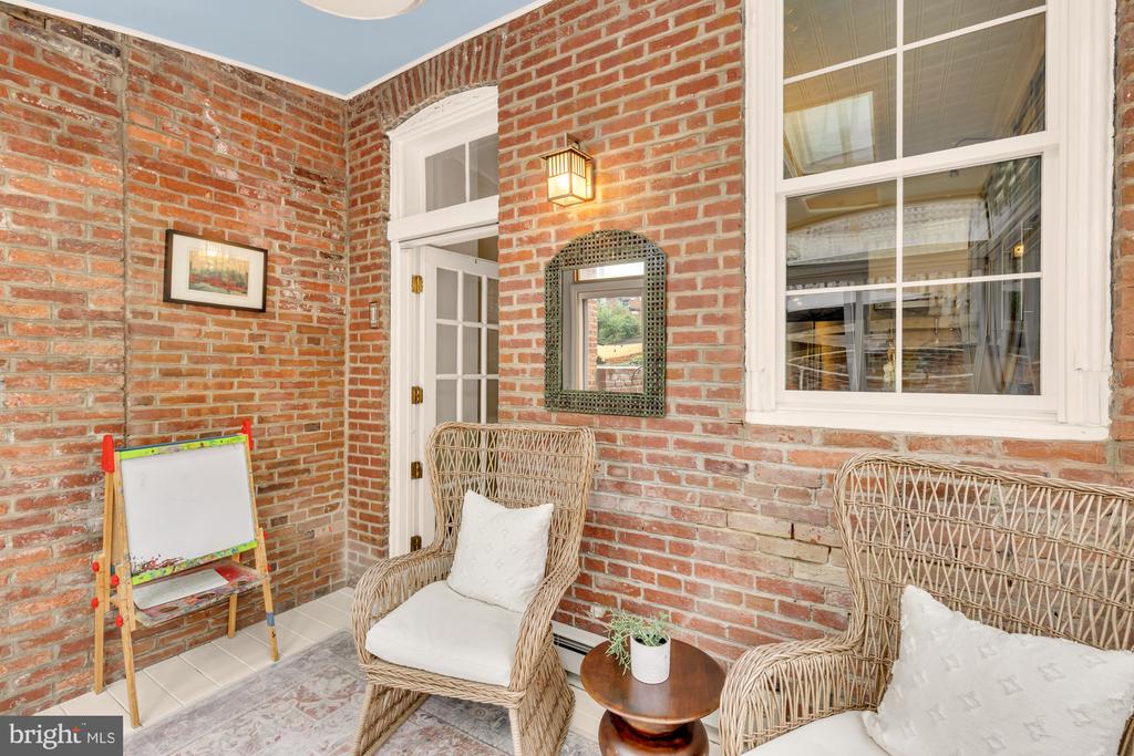 115 E MONTGOMERY STREET
