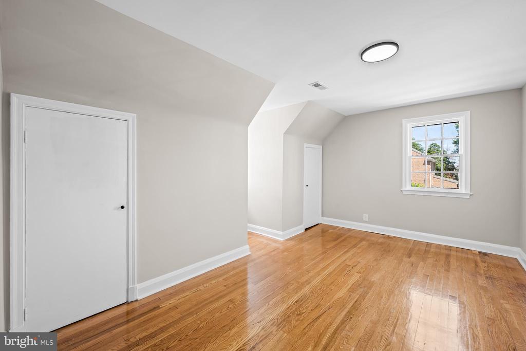 315 E COLD SPRING LANE
