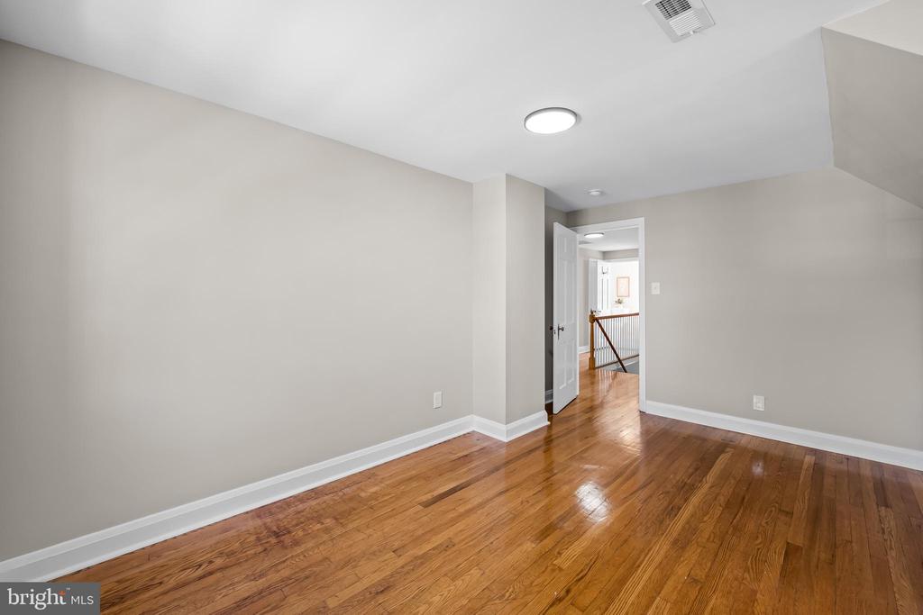 315 E COLD SPRING LANE