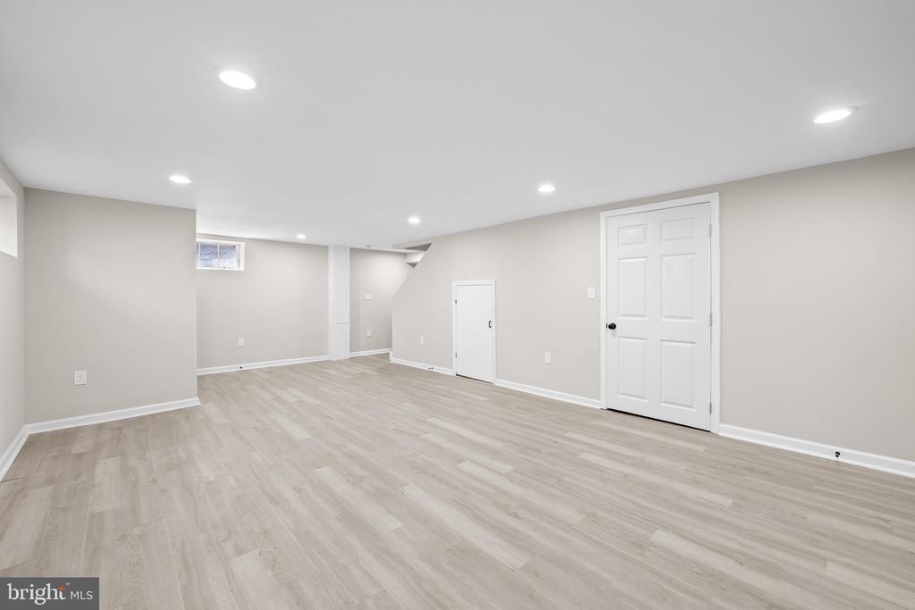 315 E COLD SPRING LANE