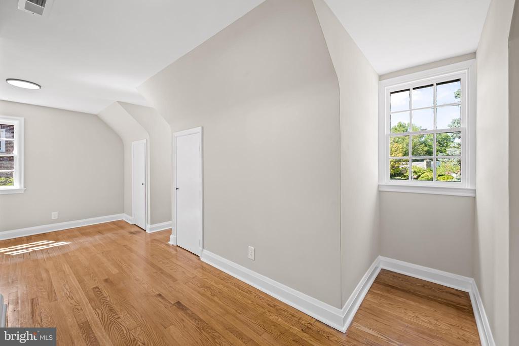 315 E COLD SPRING LANE
