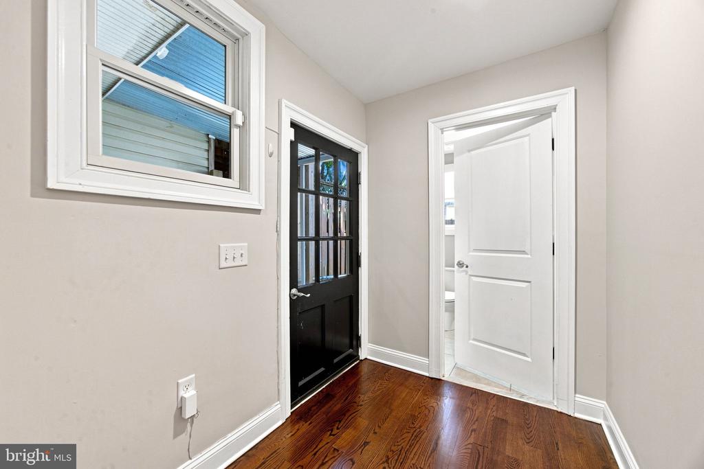 3228 FOSTER AVENUE