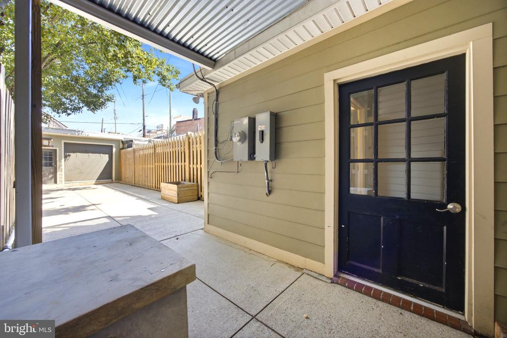3228 FOSTER AVENUE