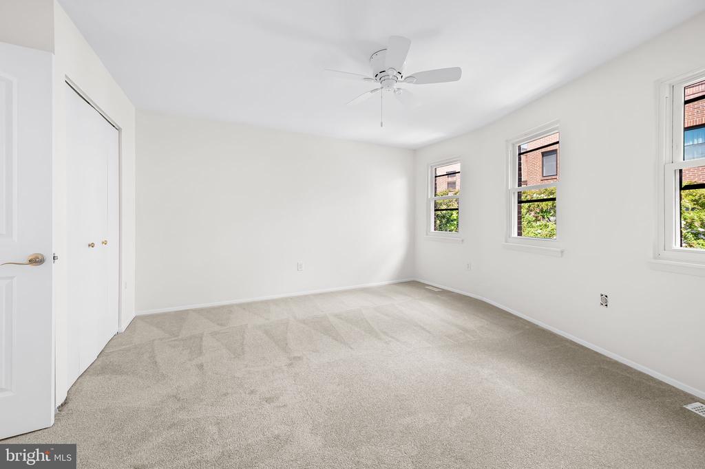 922 STUBBLEFIELD LANE