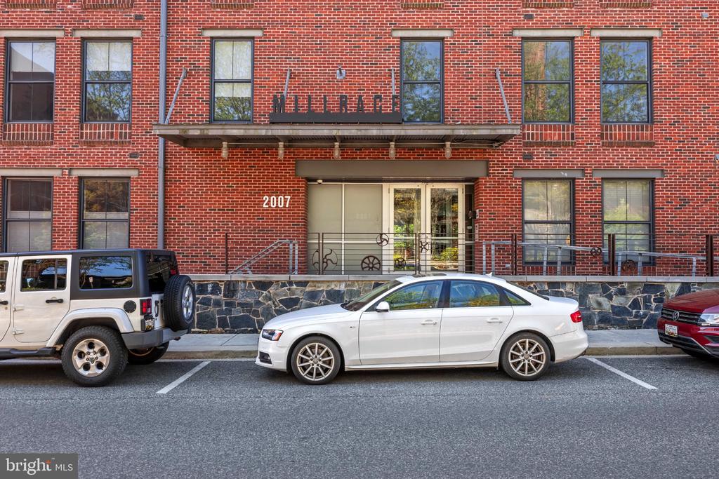 2007 CLIPPER PARK ROAD Unit: 211