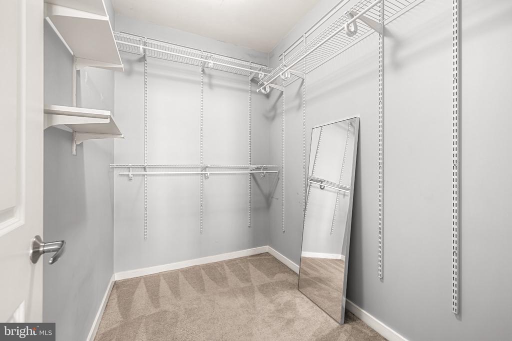 2007 CLIPPER PARK ROAD Unit: 211