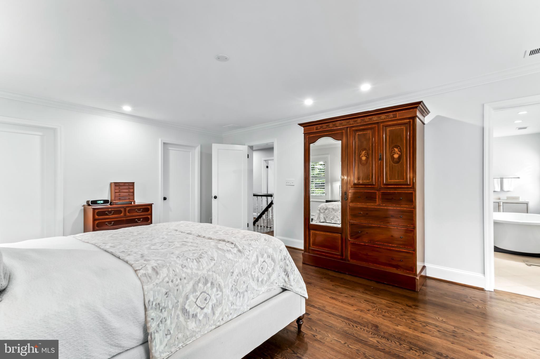 1500 Broadway ROAD