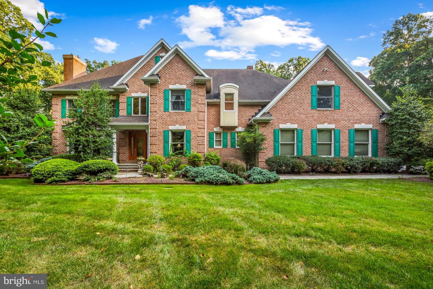 13 CHRIS ELIOT COURT