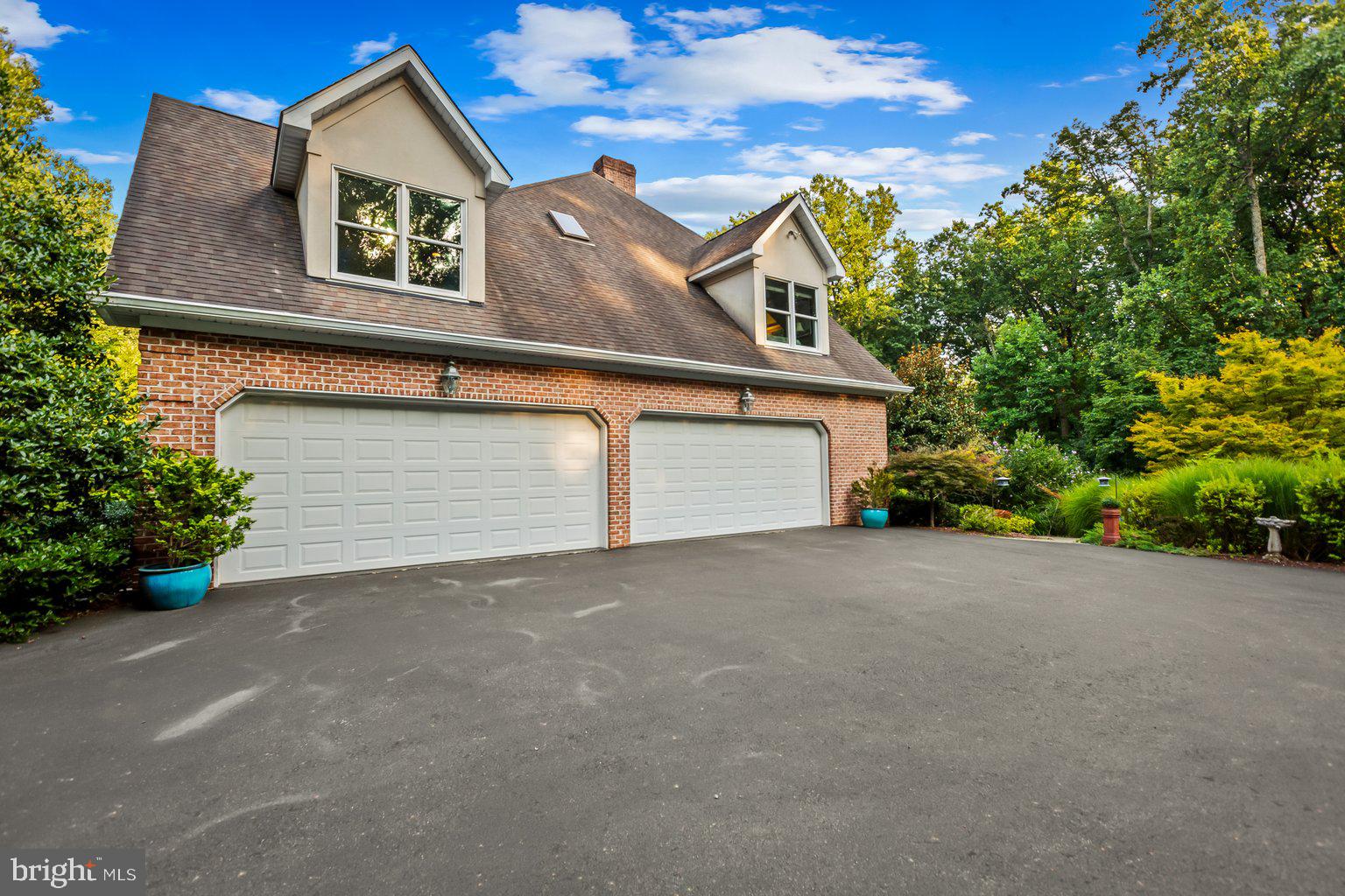 13 CHRIS ELIOT COURT