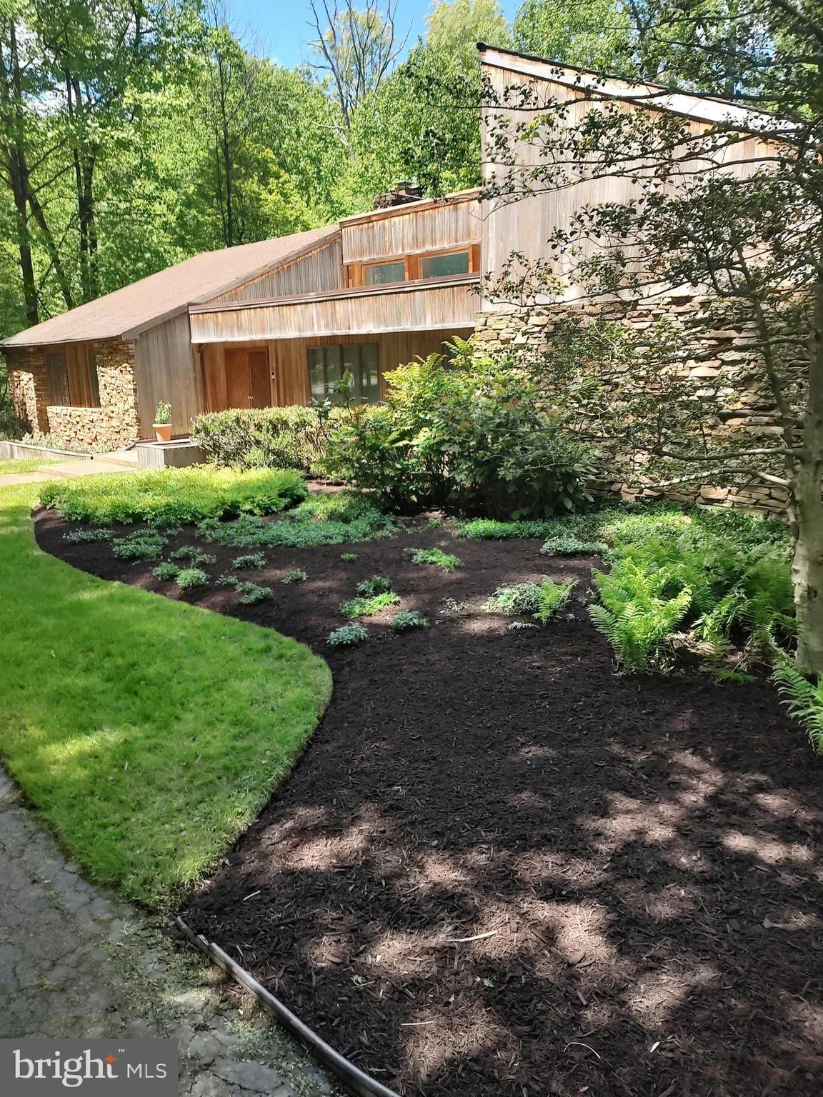 2403 Velvet Ridge Dr