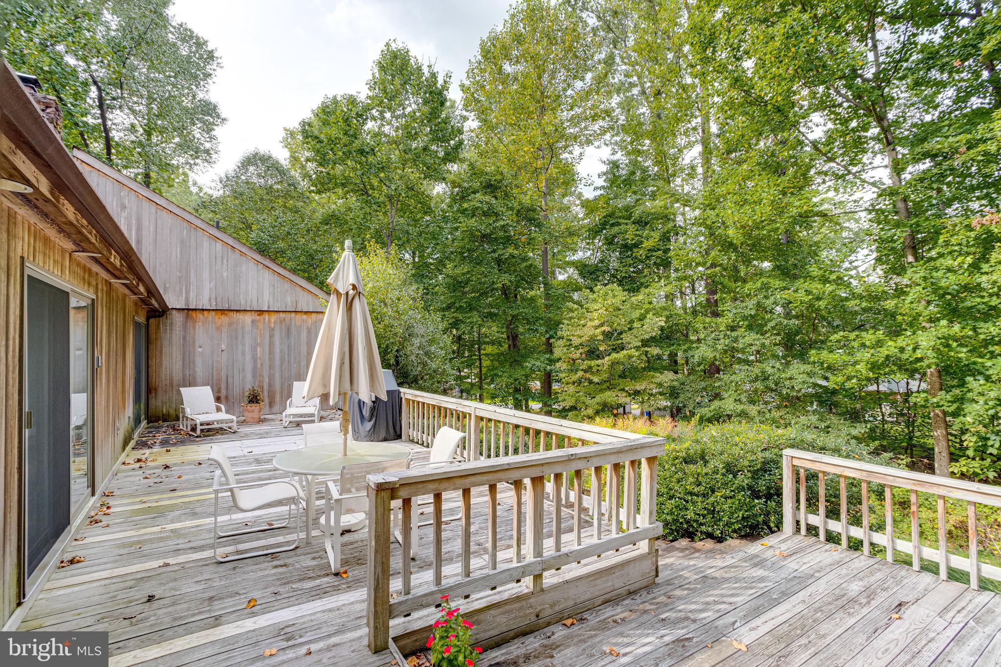 2403 Velvet Ridge Dr