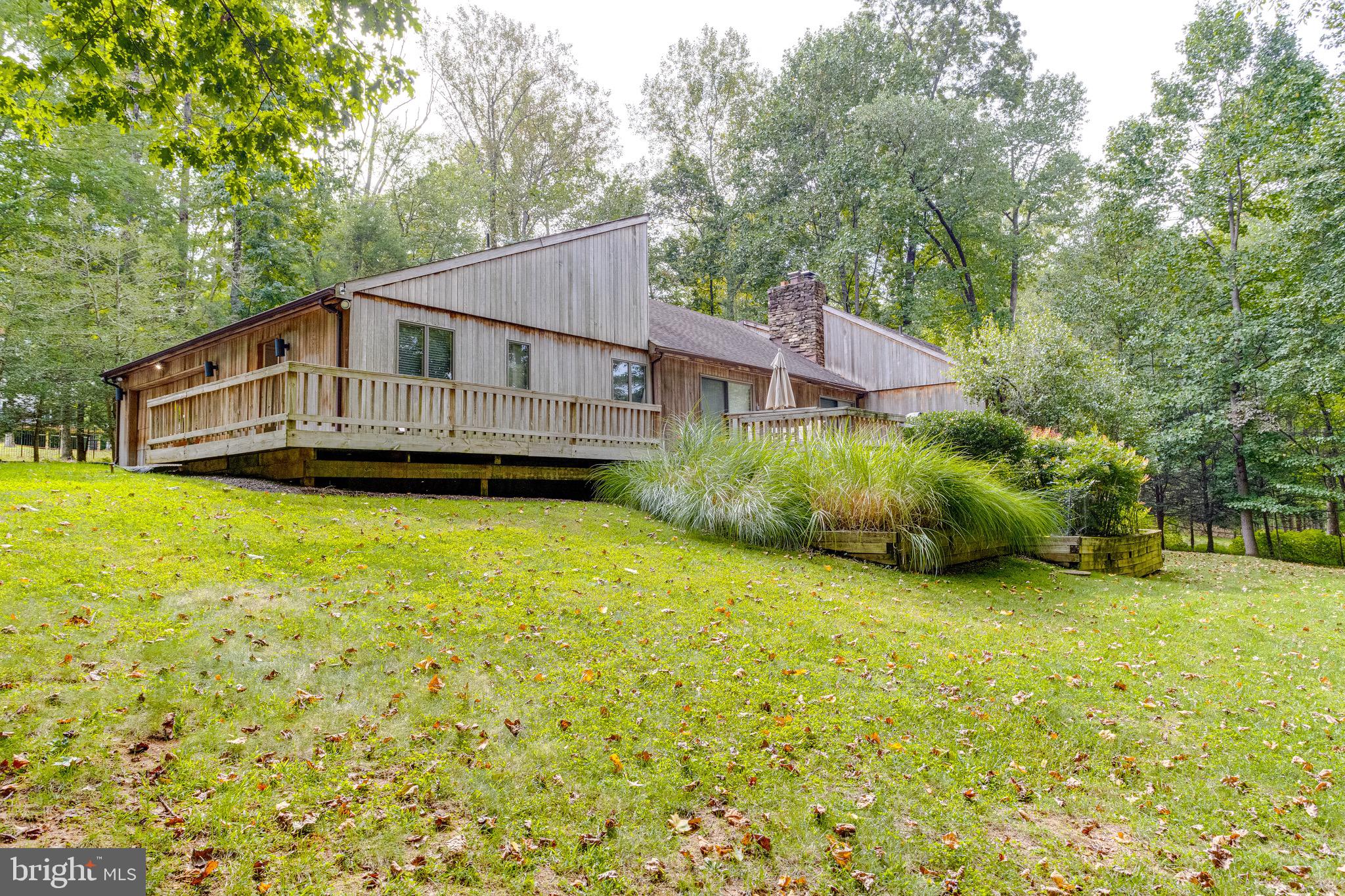 2403 Velvet Ridge Dr