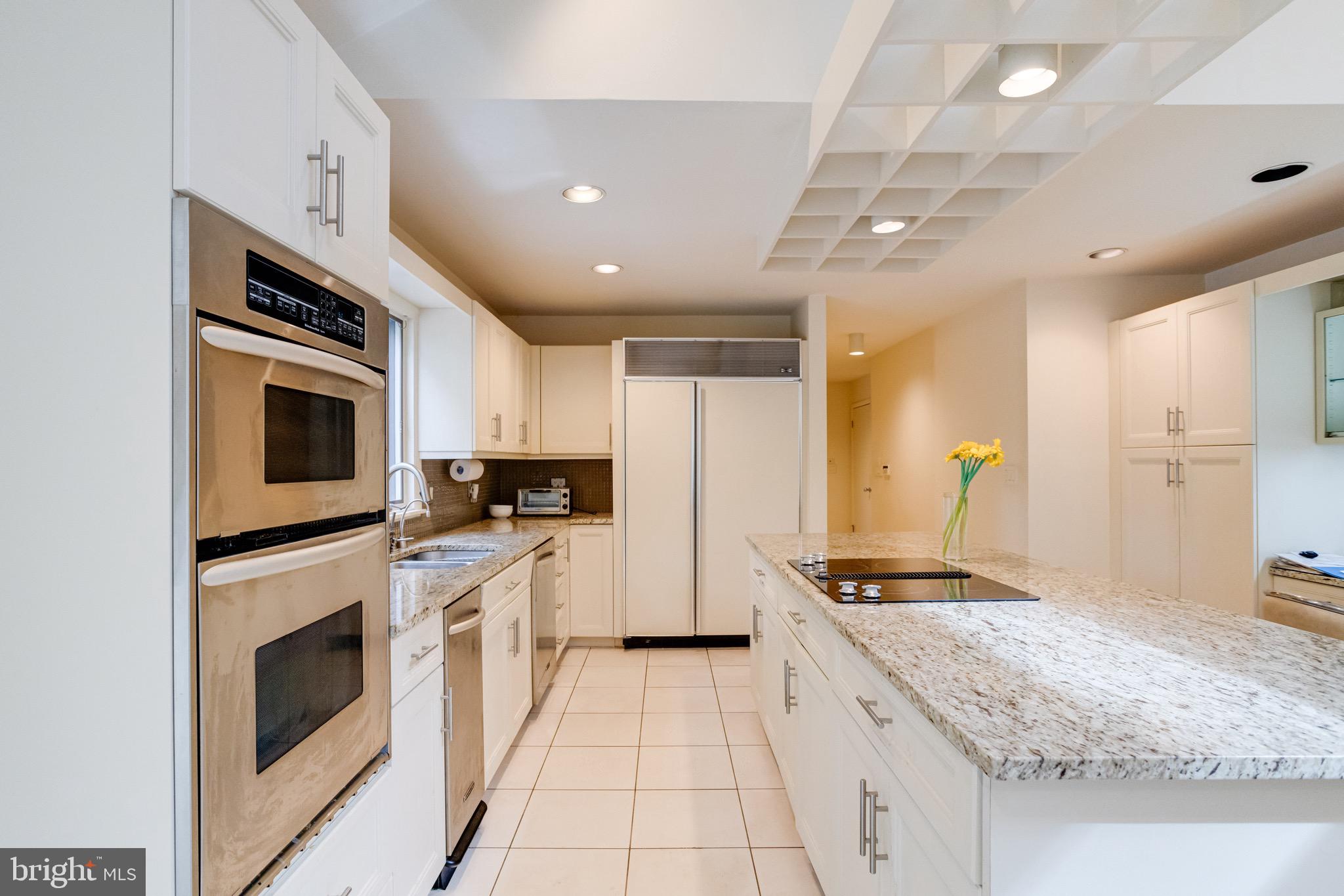 2403 Velvet Ridge Dr