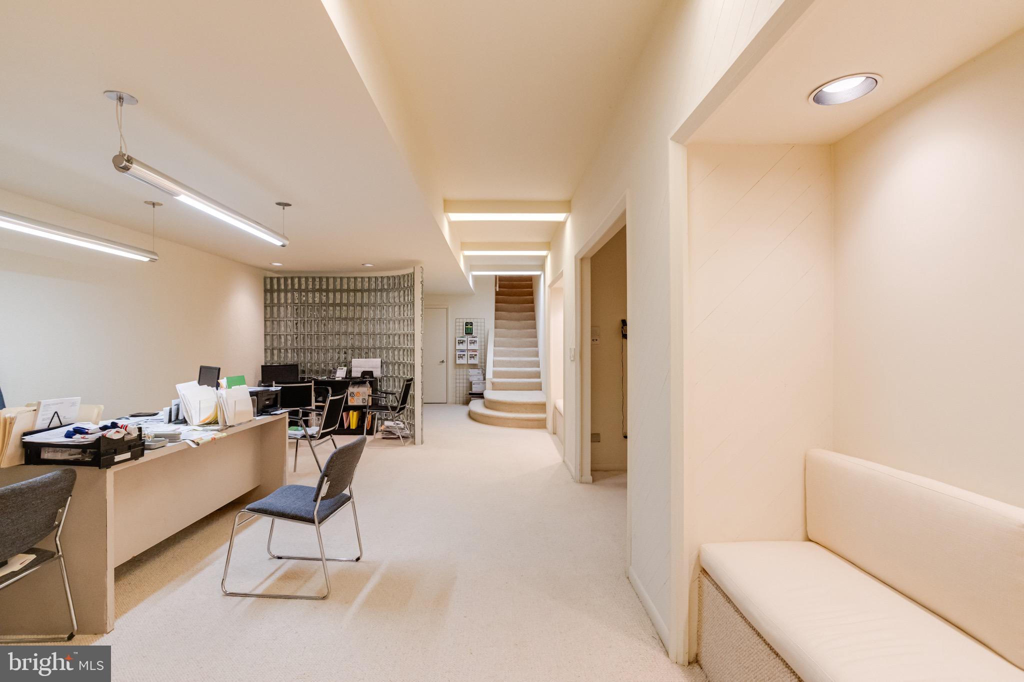 2403 Velvet Ridge Dr