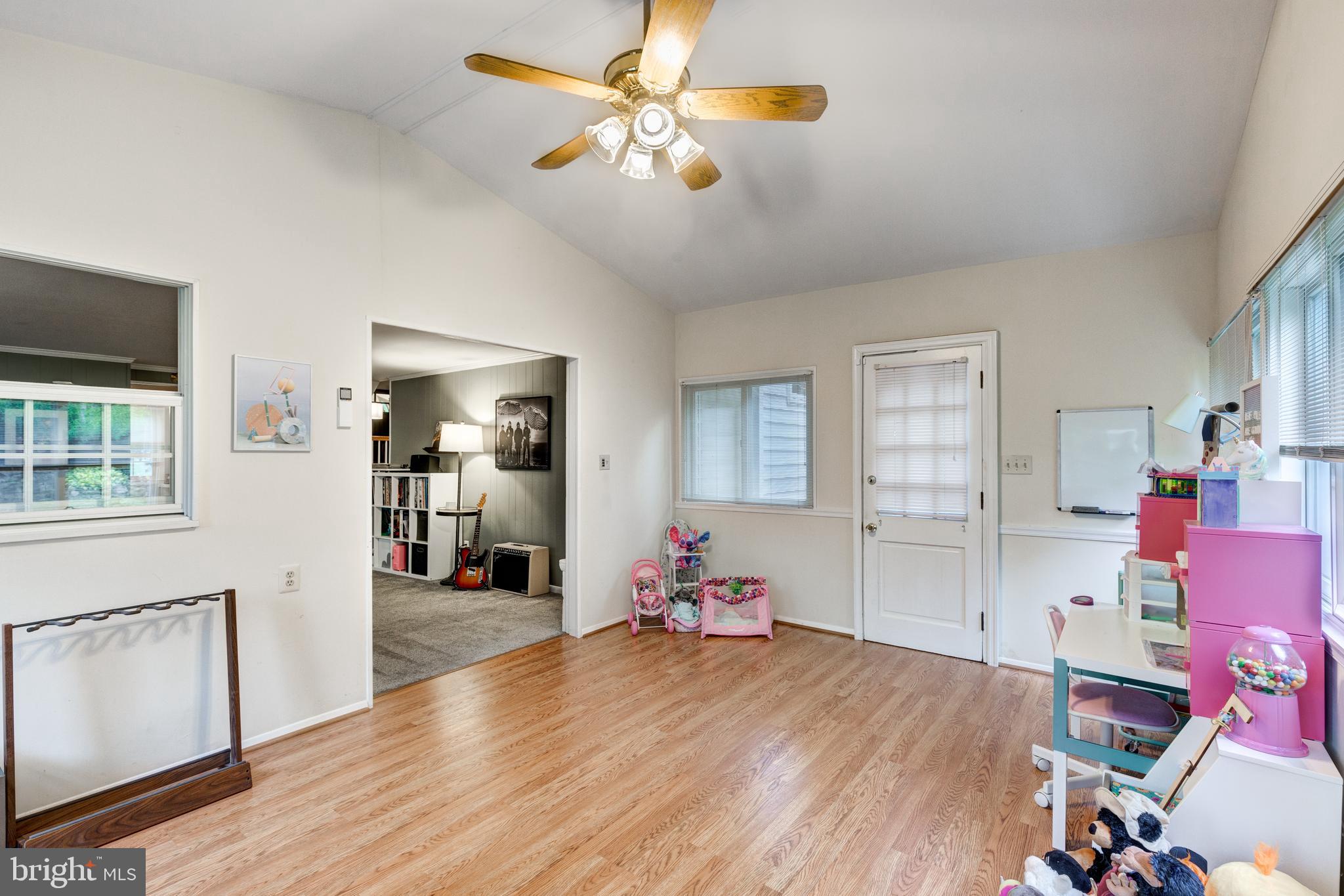 2320 Foxley ROAD