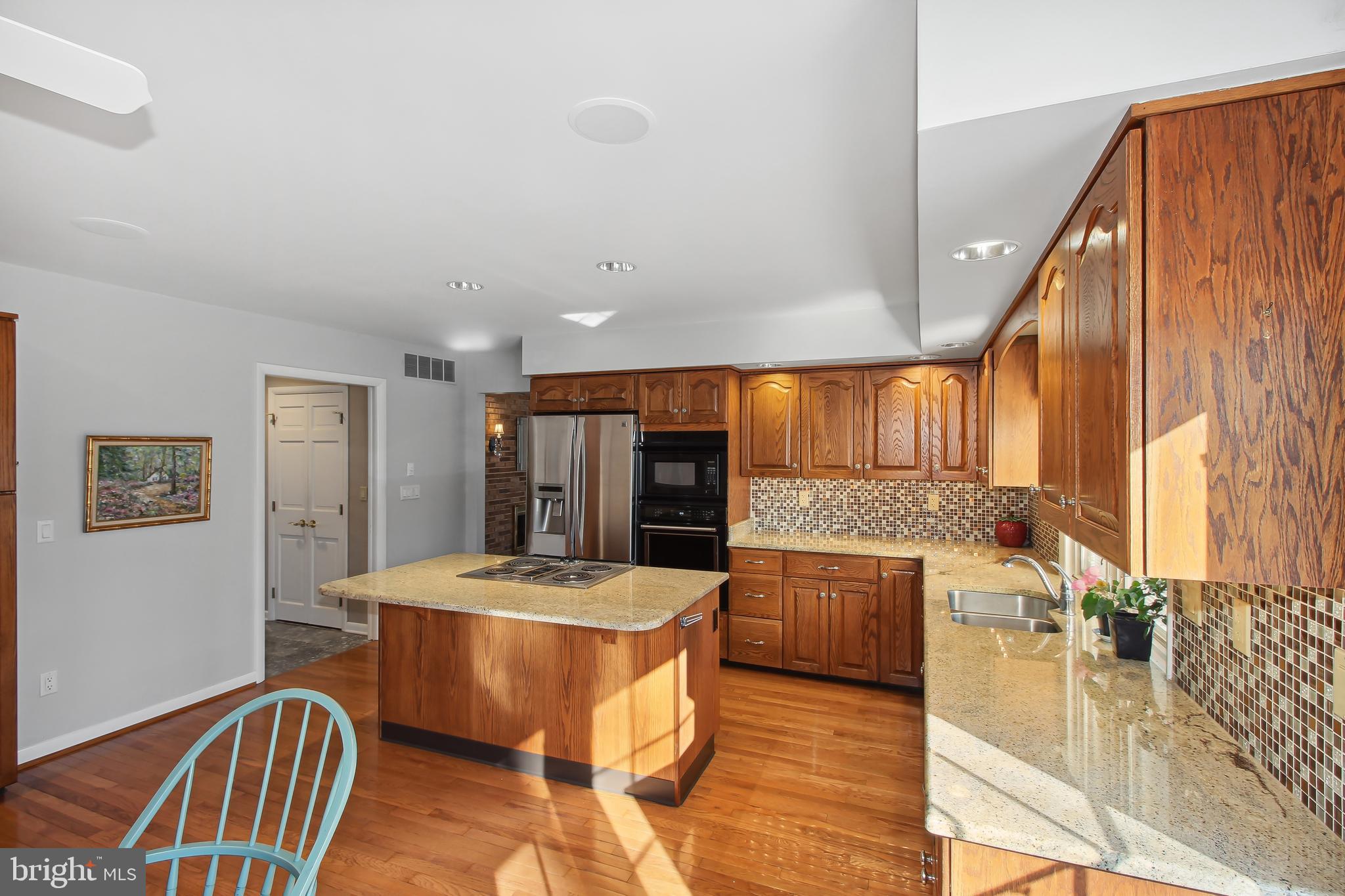 5 Colonial Oaks Ct