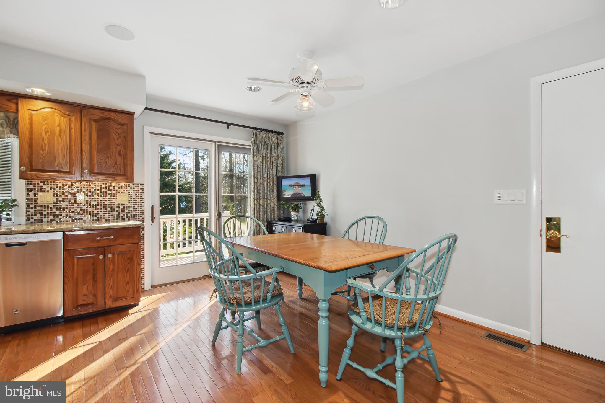 5 Colonial Oaks Ct