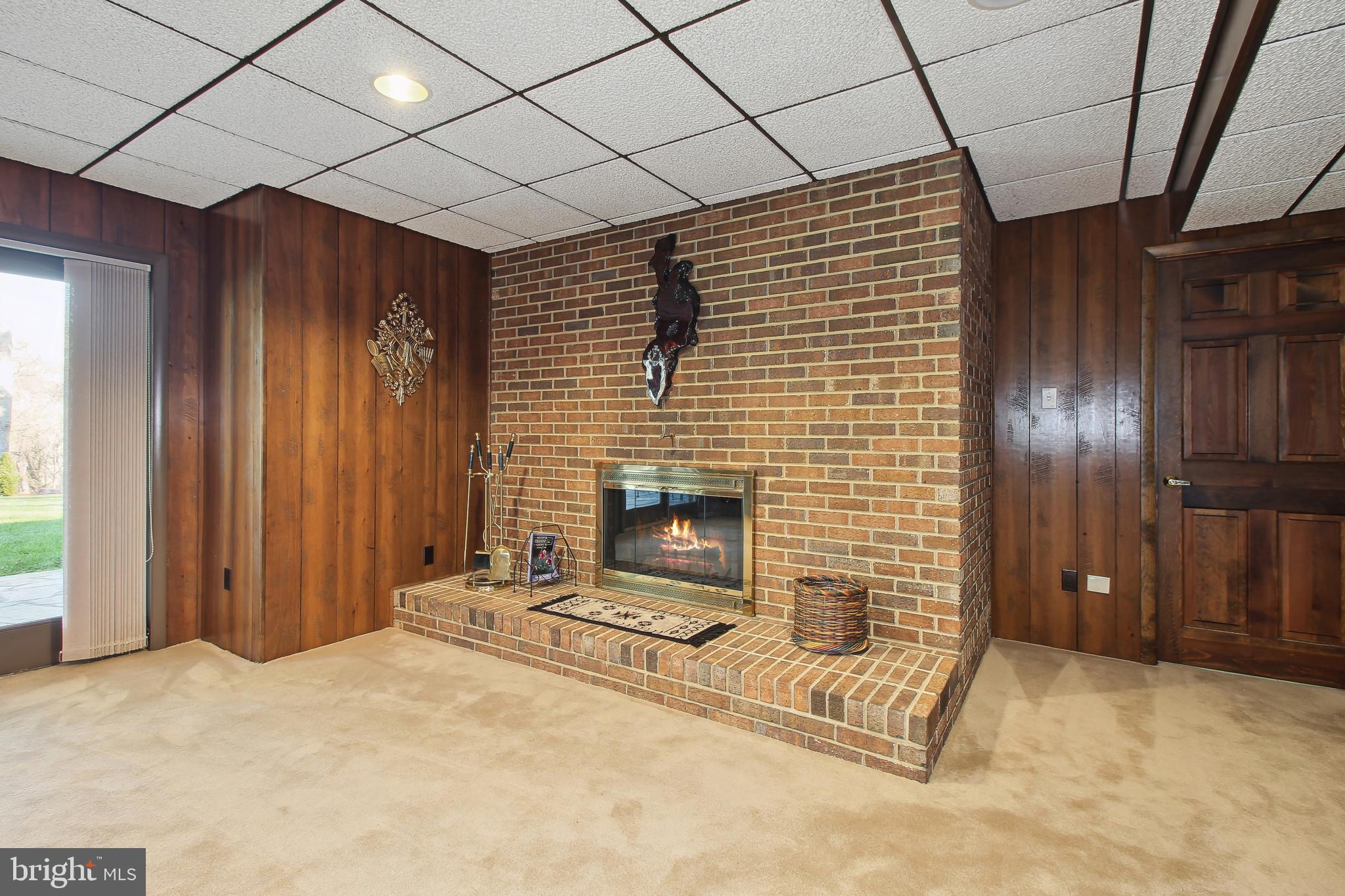 5 Colonial Oaks Ct