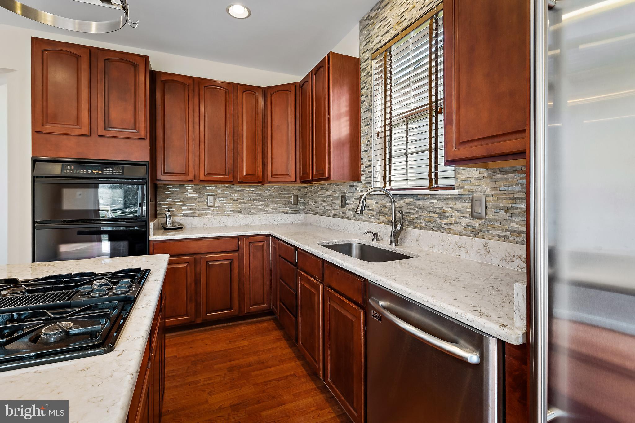 136 Summer Woods Way