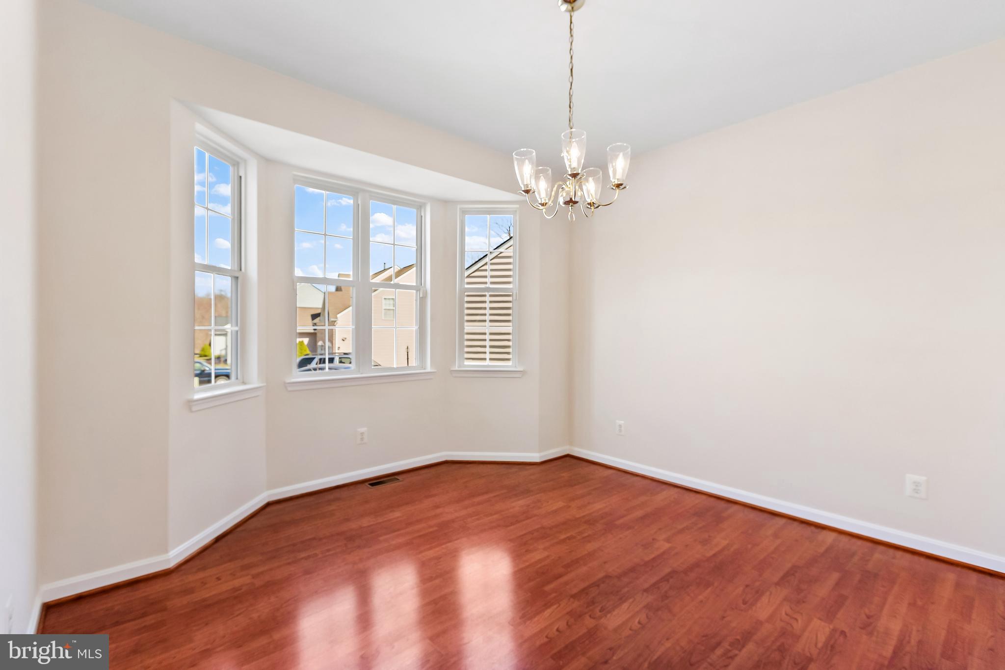 136 Summer Woods Way