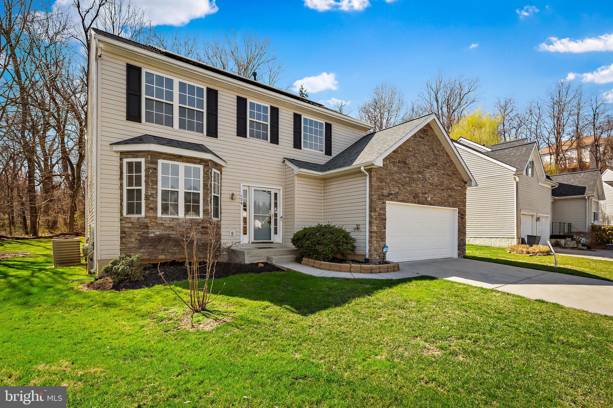 136 Summer Woods Way