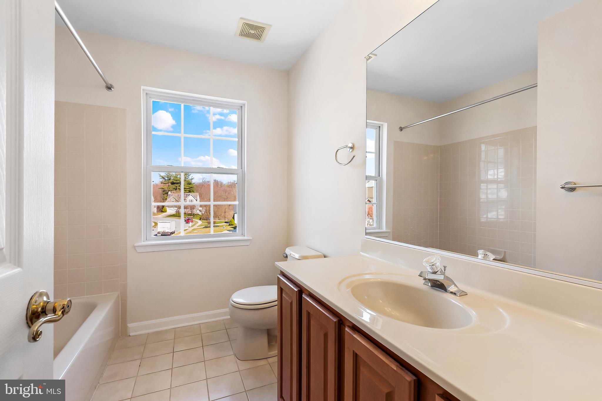 136 Summer Woods Way