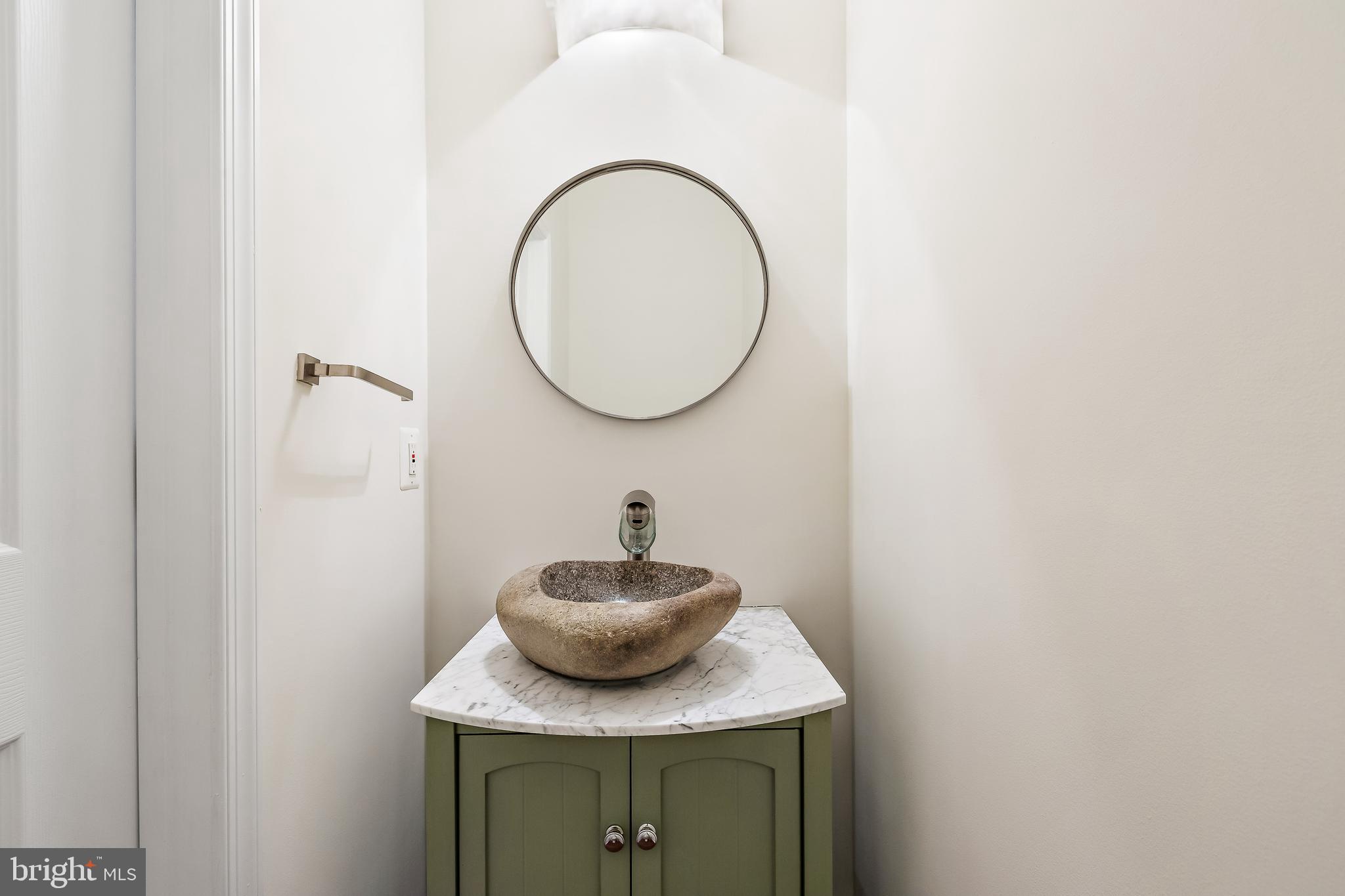 136 Summer Woods Way