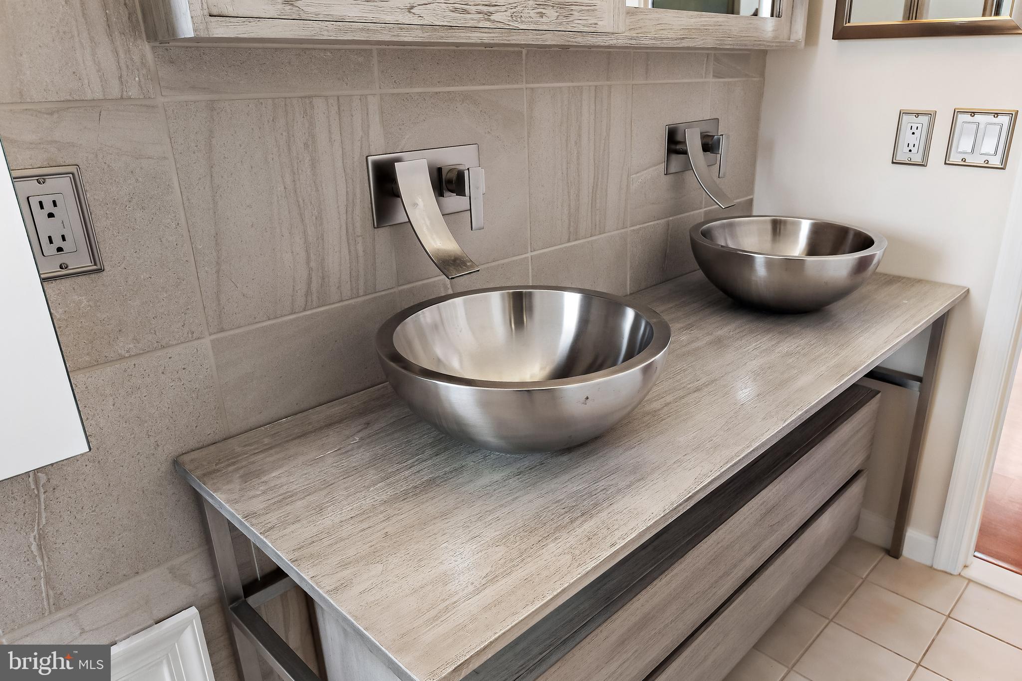 136 Summer Woods Way