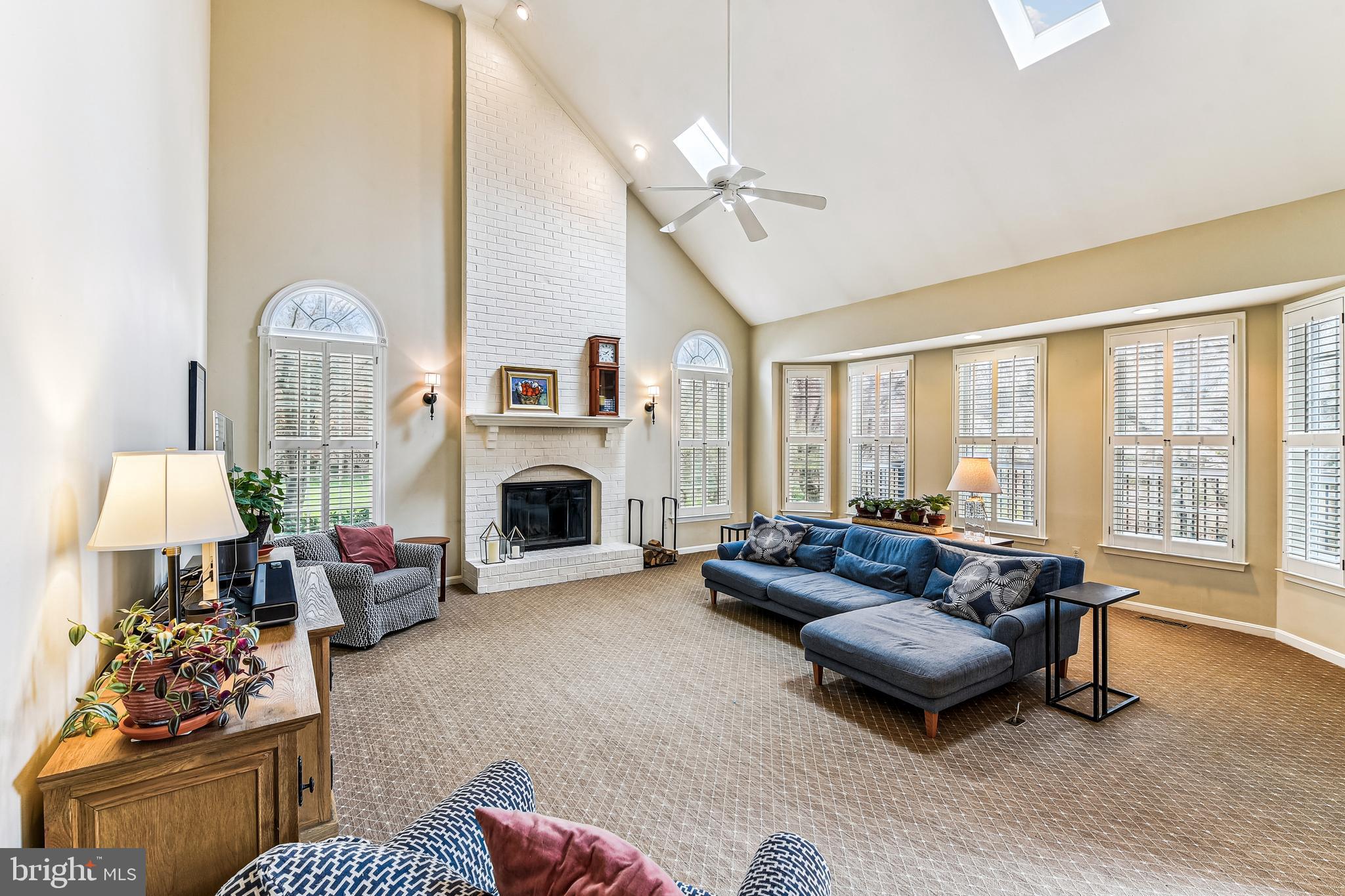 1139 Fairbanks Dr