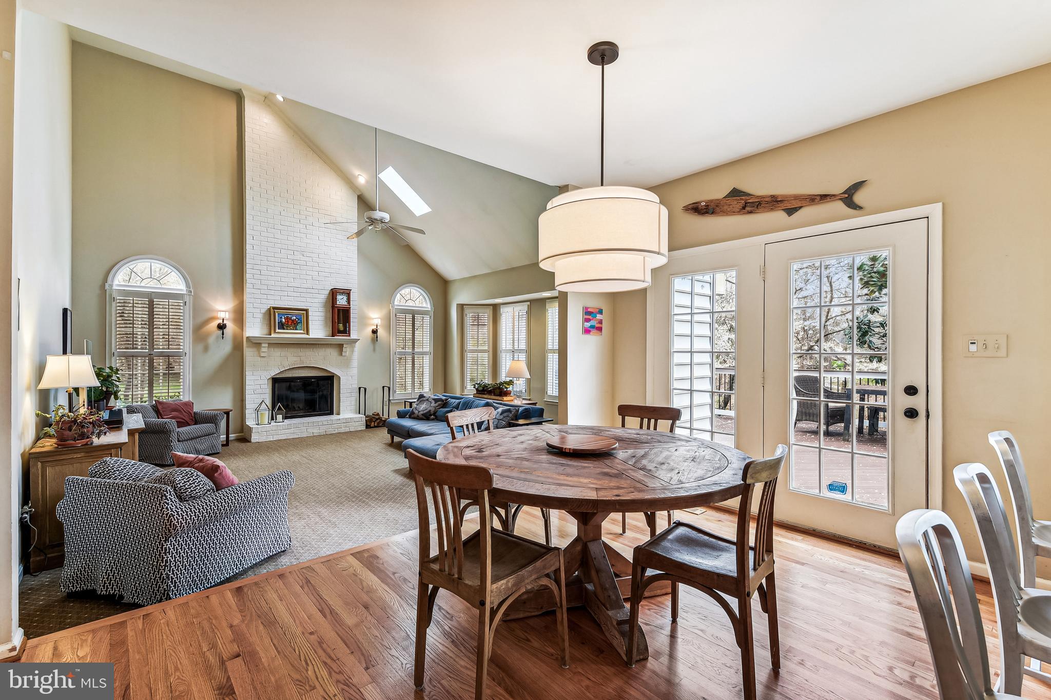 1139 Fairbanks Dr