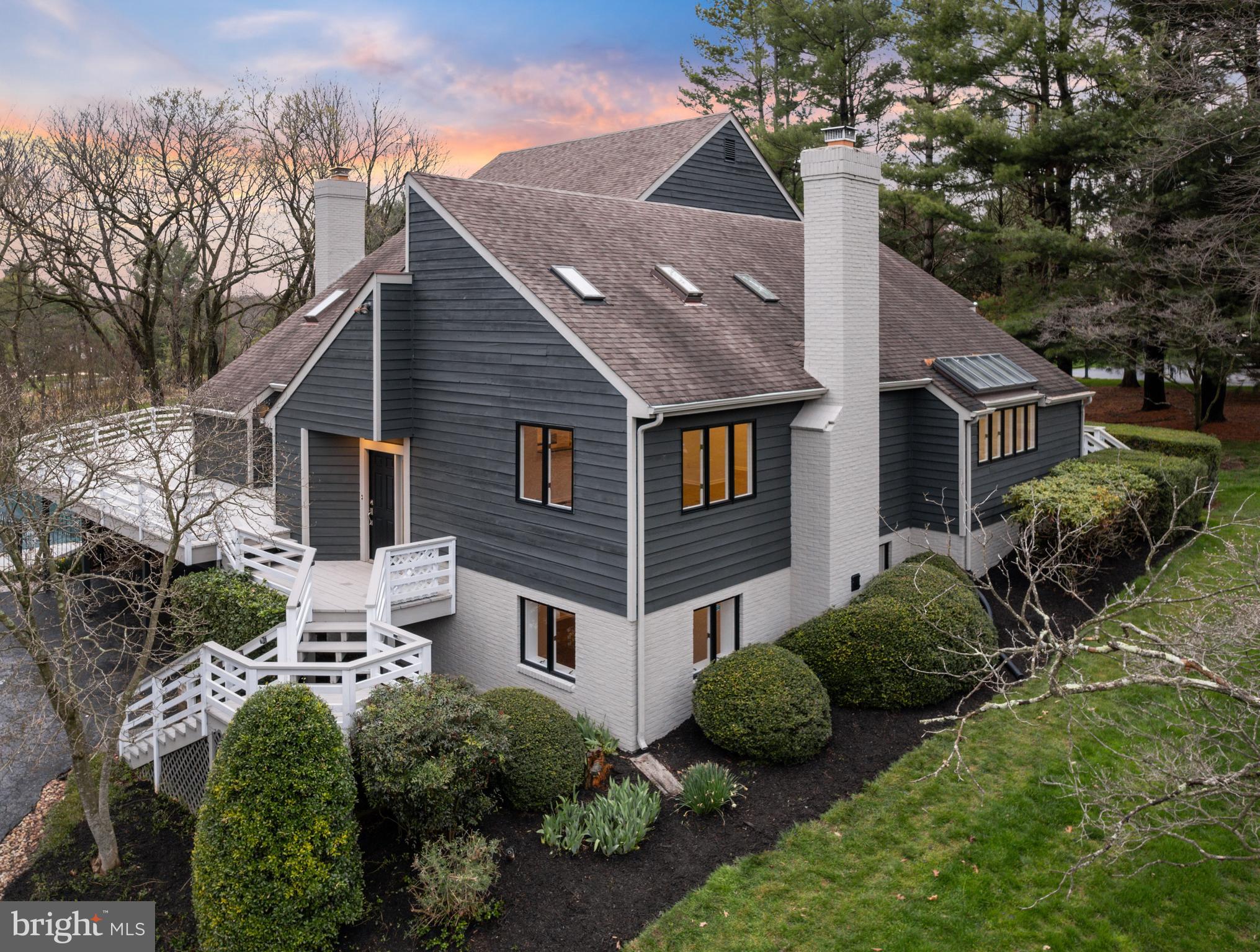 11504 Saint Davids Ln