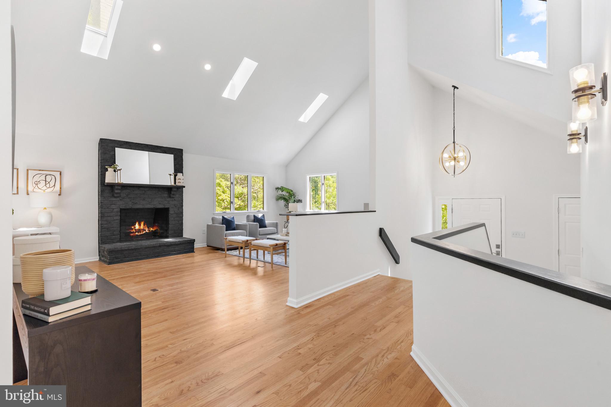 11504 Saint Davids Ln