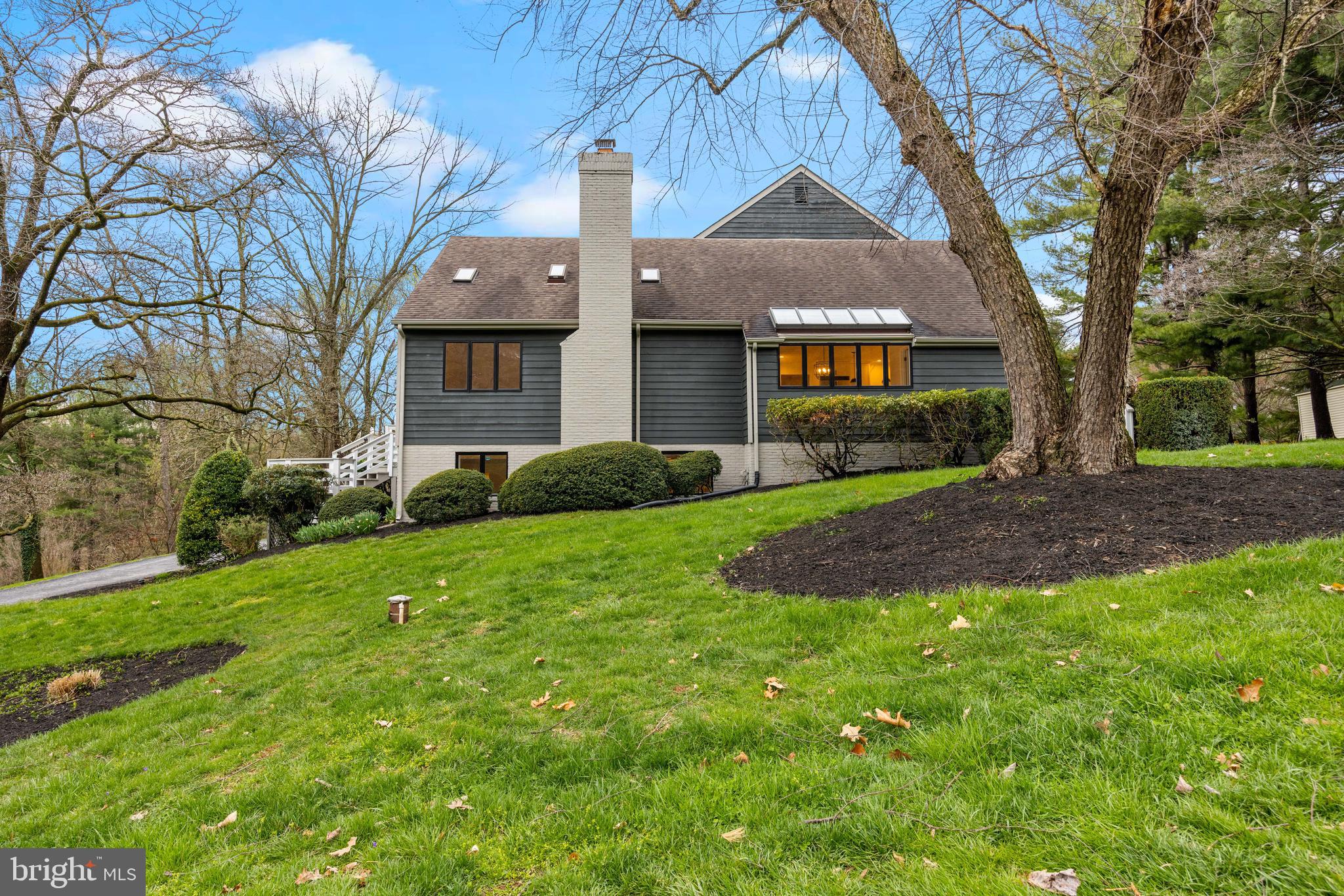 11504 Saint Davids Ln