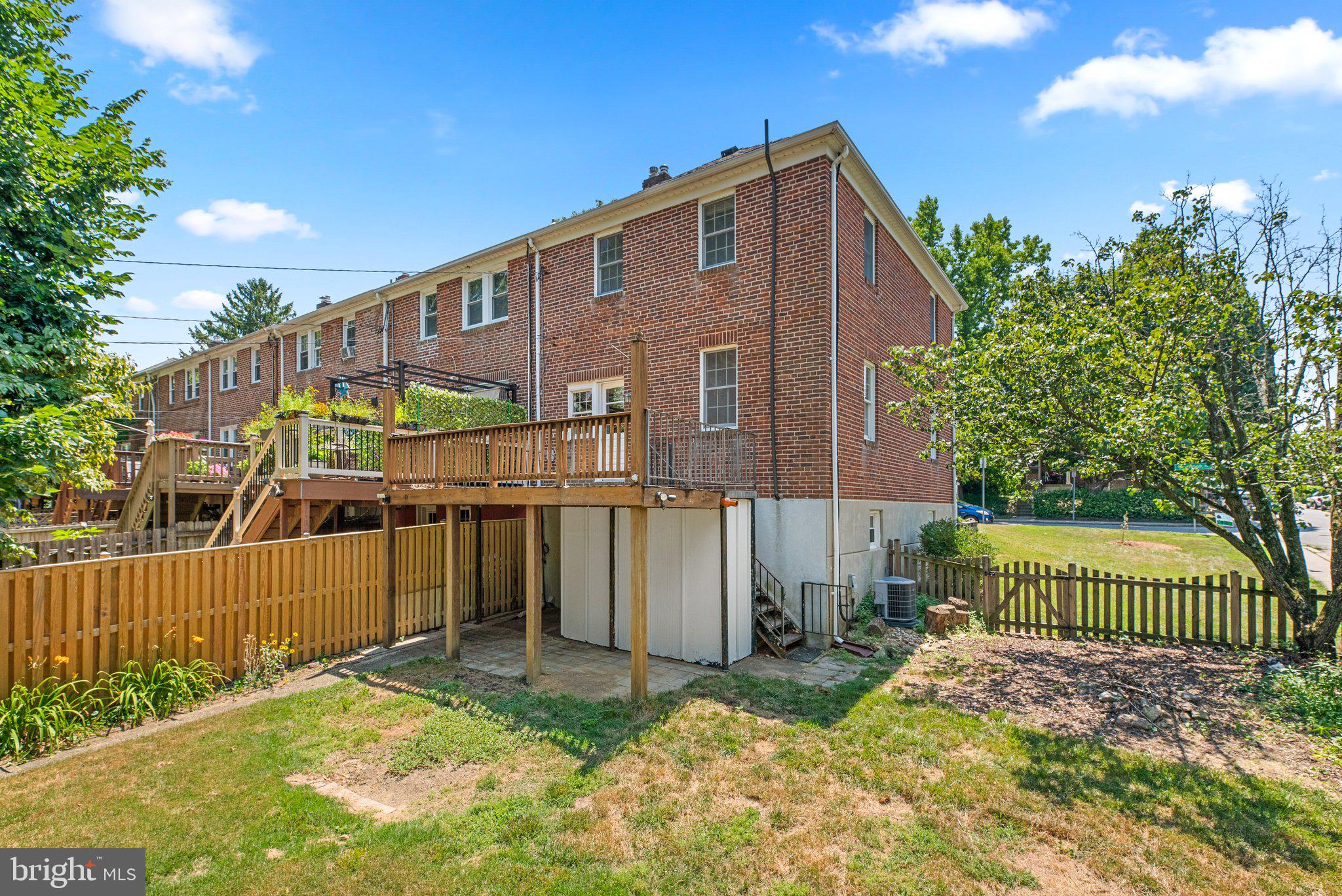 82 Murdock Rd