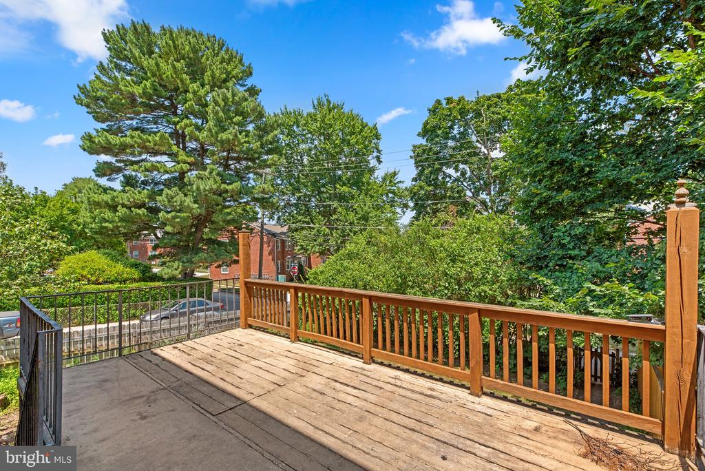 82 Murdock Rd