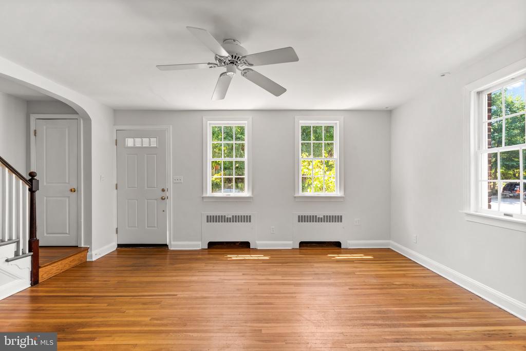 82 Murdock Rd