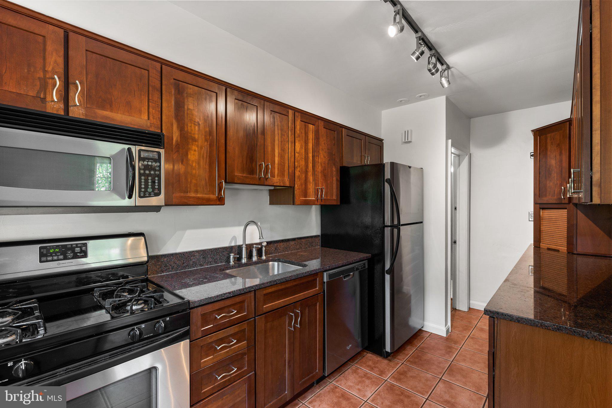 82 Murdock Rd