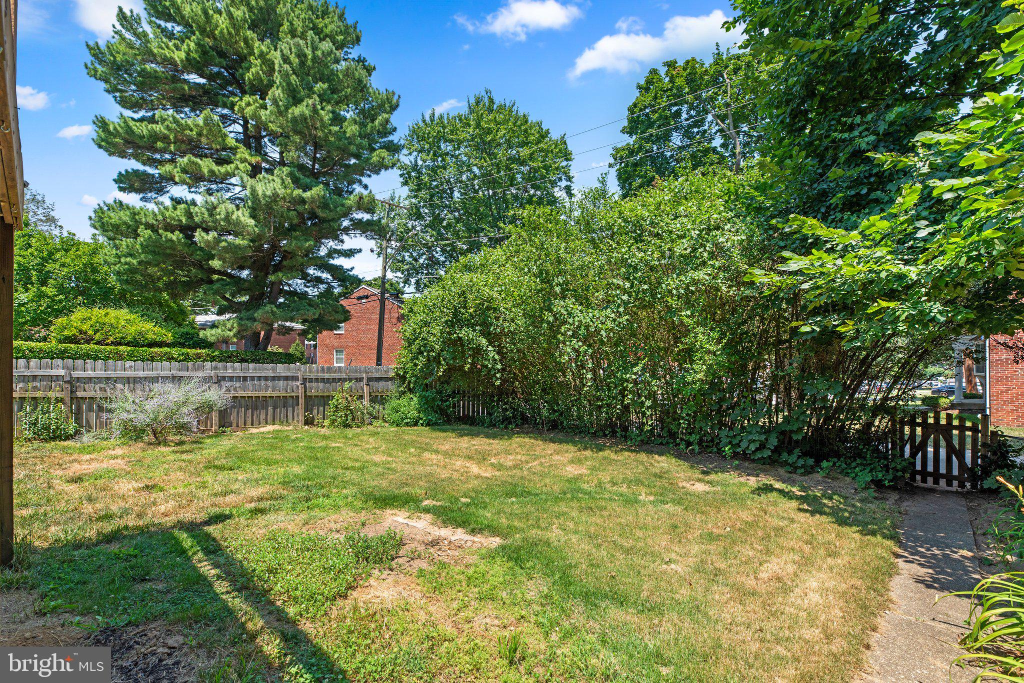 82 Murdock Rd