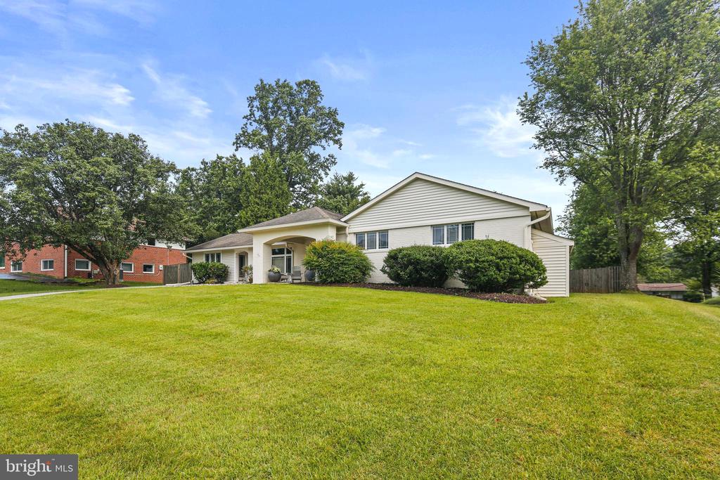 3418 Birch Hollow Rd